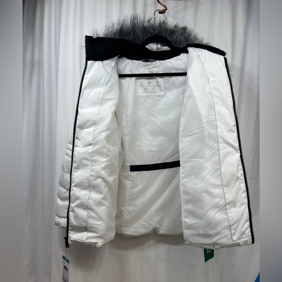 Nautica Puffer Jacket Womens XL White Black Quilted Faux Fur Removable Hood - Picture 9 of 15